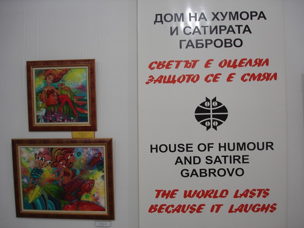maailm kestab sest ta naerab