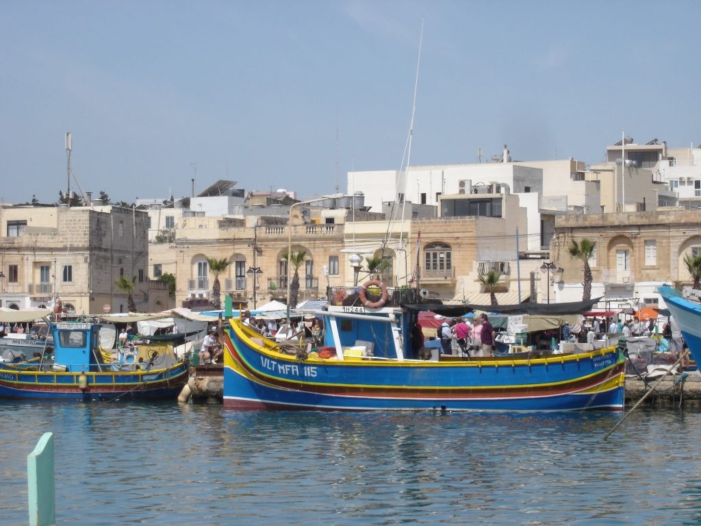 Marsaxlokk kirjud paadid