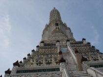 Bangkok, Wat Arun ja Wat Traimit